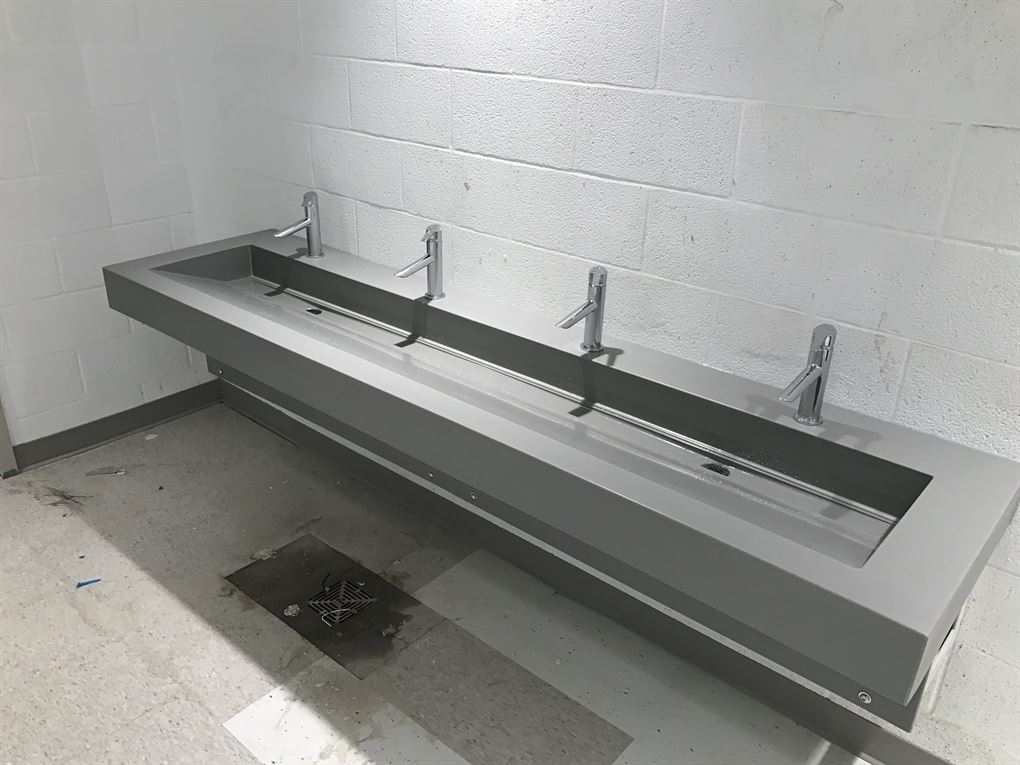 sink with tiles
